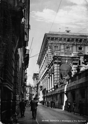 Cartolina Genova Municipio e Via Garibaldi Animata 1954
