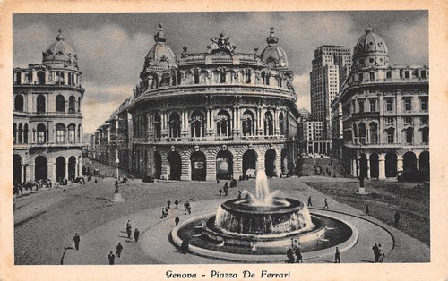 Cartolina Genova Piazza De Ferrari animata fontana anni '40