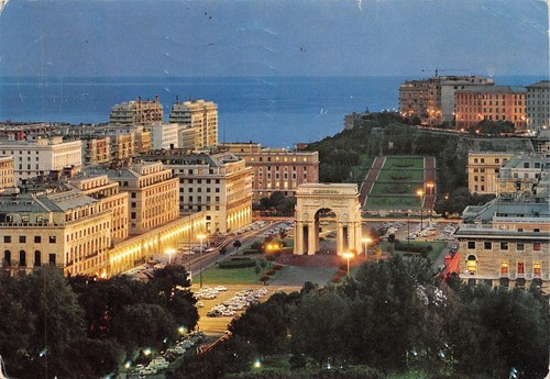 Cartolina Genova Piazza della Vittoria notturno 1971