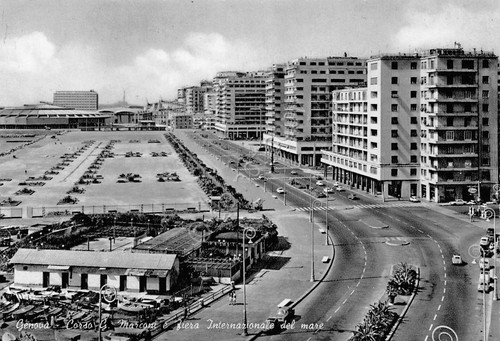 Cartolina Genova Via Marconi Fiera internazionale del mare