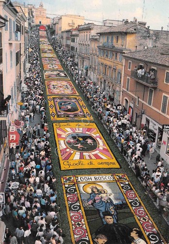 Cartolina Genzano di Roma infiorata 3 anni '70