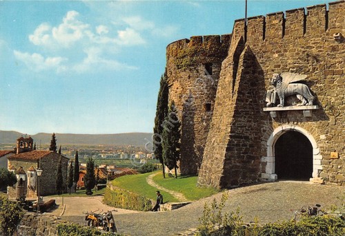 Cartolina Gorizia Castello e chiesetta S. Spirito moto animata