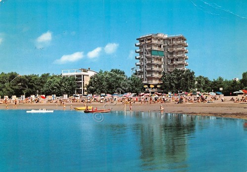 Cartolina Grado spiaggia ai Pini 1972 (Gorizia)