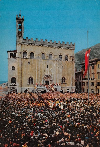 Cartolina Gubbio 15 Maggio Alzata dei ceri