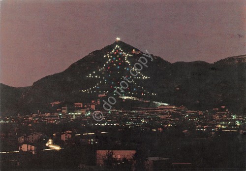 Cartolina Gubbio a Natale Albero di Natale notturno anni '80