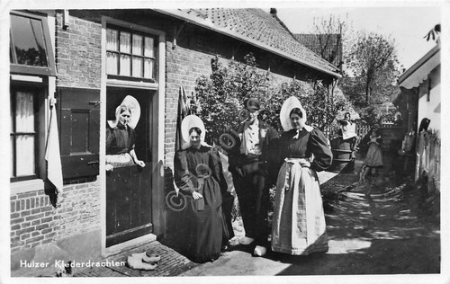 Cartolina Hulzer Klederdrachten 1948
