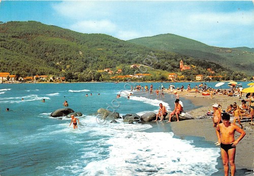 Cartolina Il Magra e la foce animata spiaggia 1970