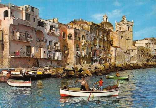 Cartolina Ischia antica architettura barche pescatori 1991 (Napoli)