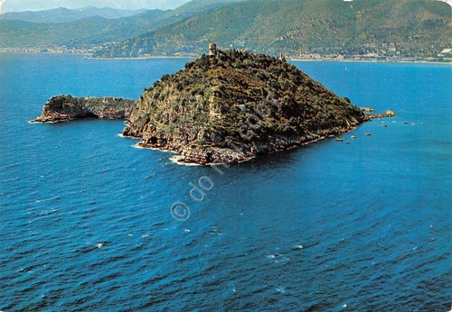 Cartolina Isola Gallinara panorama dal mare 1988