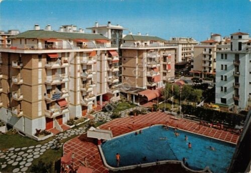 Cartolina Jesolo Lido Santa Fe Via Alinate piscina