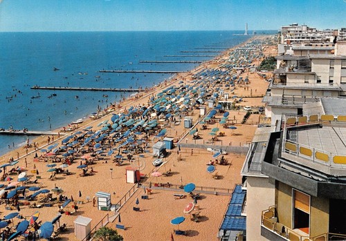 Cartolina Jesolo Lido Spiaggia 1972