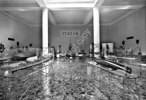 Cartolina La Spezia Museo Navale Sala Superiore