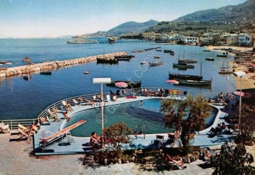 Cartolina Lacco Ameno Piscina e panorama (Napoli)