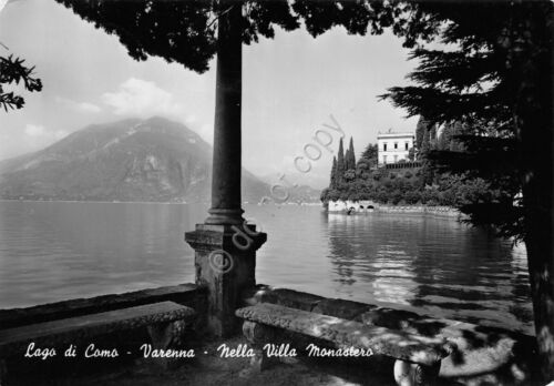 Cartolina Lago di Como Varenna nella Villa Monastero anni '50