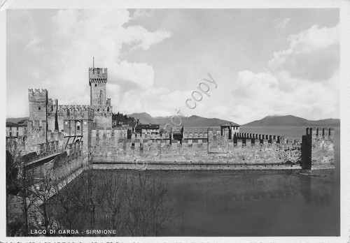 Cartolina Lago di Garda Sirmione vista del castello anni'50