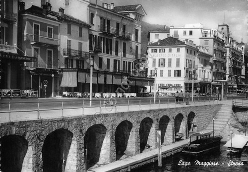 Cartolina Lago Maggiore Stresa lungo lago Albergo d'Italia 1953