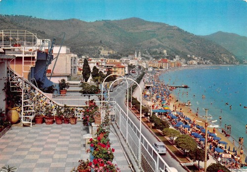 Cartolina Laigueglia Panorama spiaggia da terrazzo 1969 (Savona)