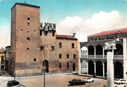 Cartolina Lendinara Piazza Risorgimento colorata auto d'epoca timbro PT 1969