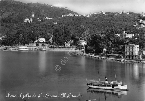 Cartolina Lerici Litorale barca segnata (La Spezia)