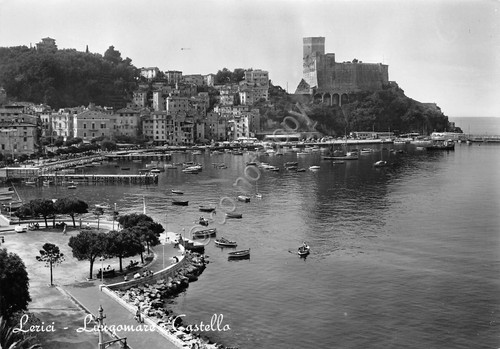 Cartolina Lerici Lungomare e Castello (La Spezia)