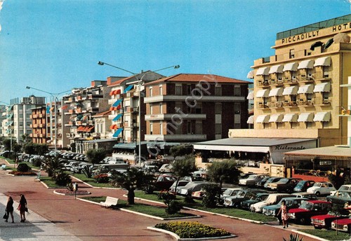 Cartolina Lido di Camaiore Lungomare alberghi 1994 Hotel Piccadilly (Lucca)