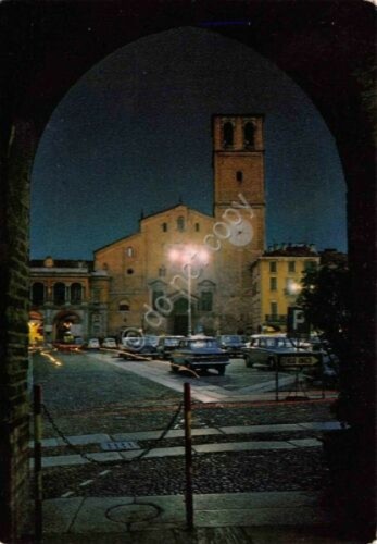 Cartolina Lodi Piazza della Vittoria notturno 1978