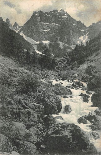 Cartolina Lorenzago di Cadore dintorni Monte Cridola danneggiata