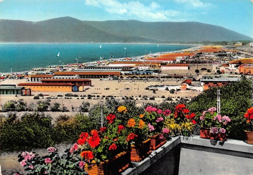 Cartolina Marina di Carrara Spiaggia 1963 (Massa)