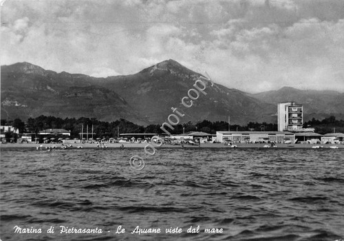 Cartolina Marina di Pietrasanta panorama dal mare Alpi Apuane (Lucca)