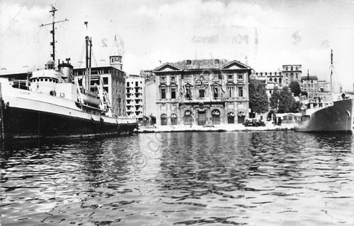 Cartolina Marsiglia La Mairie dal mare nave 1958