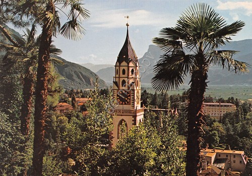 Cartolina Merano Panorama case campanile monti anni '80