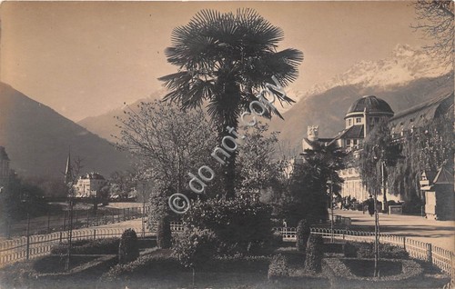 Cartolina Merano ?? vista parziale della città