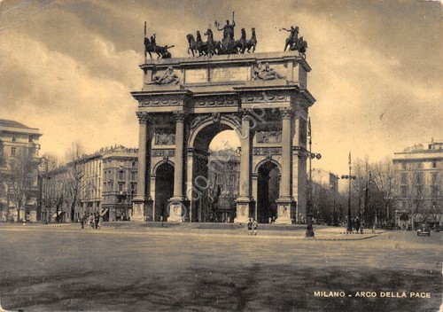Cartolina Milano Arco della Pace animata 1951