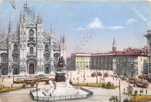 Cartolina Milano Piazza Duomo con palme Illustrata 1913