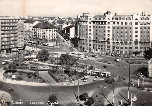 Cartolina Milano Piazzale Loreto tram timbro contro i tumori 1951