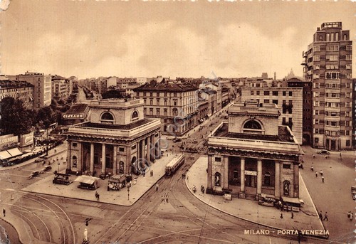 Cartolina Milano Porta Venezia dall'alto anni '40