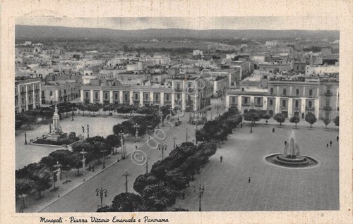 Cartolina Monopoli Piazza V. Emanuele e panorama 1950