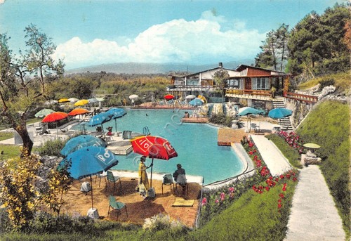 Cartolina Montecatini Terme Piscina delle Panteraie animata ombrelloni 1971