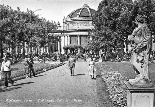 Cartolina Montecatini Terme Stabilimento Tettuccio animata 1974