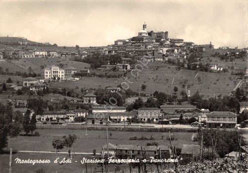 Cartolina Montegrosso d'Asti Stazione Ferroviaria e panorama 1957