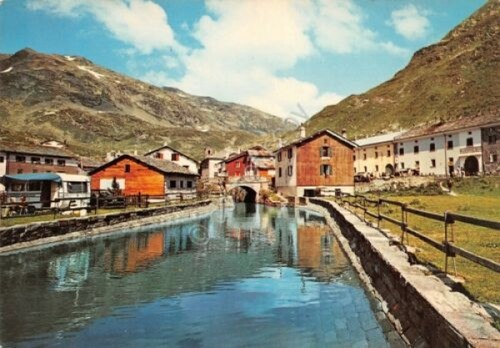 Cartolina Montespluga case e fiume (Sondrio)