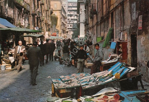 Cartolina Napoli mercato del pesce in strada vecchia animata edizioni …