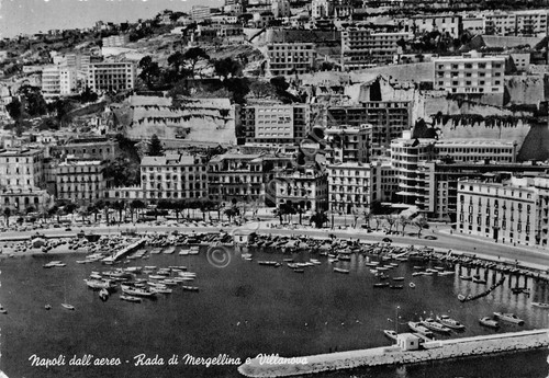 Cartolina Napoli Rada di Mergellina e Villanova panorama aereo