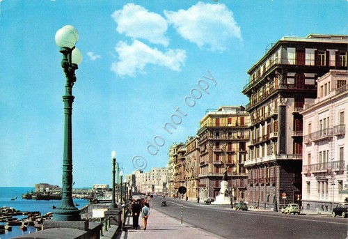 Cartolina Napoli Via Nazario Sauro 1962