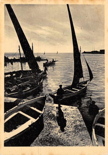 Cartolina Nettuno Luci e ombre porticciolo barca a vela