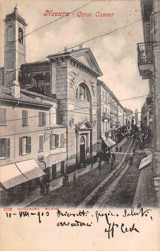 Cartolina Novara Corso Cavour animata negozi 1900