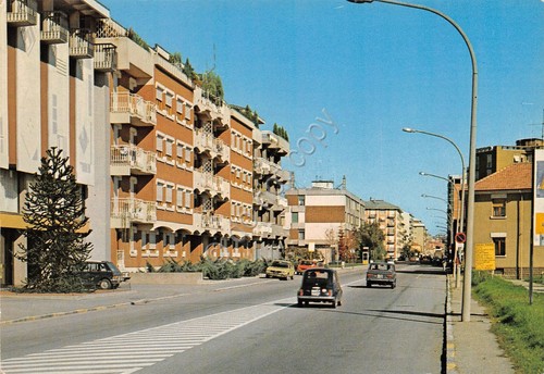 Cartolina Novara Corso Vercelli auto Fiat 500