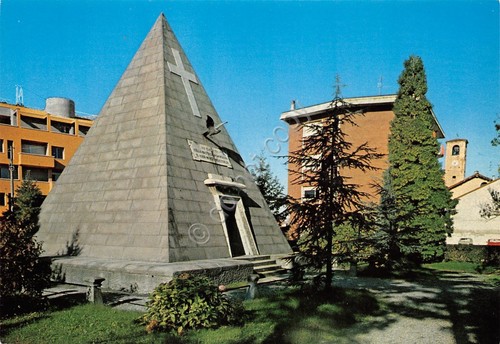 Cartolina Novara Ossario Martiri