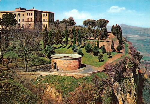 Cartolina Orvieto Pozzo di San Patrizio e panorama