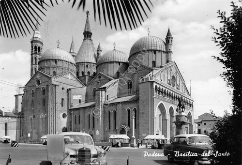 Cartolina Padova Basilica del Santo auto d'epoca 1969 Timbro PT